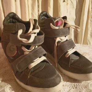 Guess Vintage high top shoes